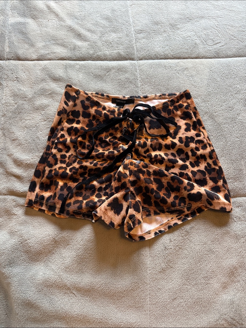 Leopard Print Women's Lounge Shorts with Drawstring